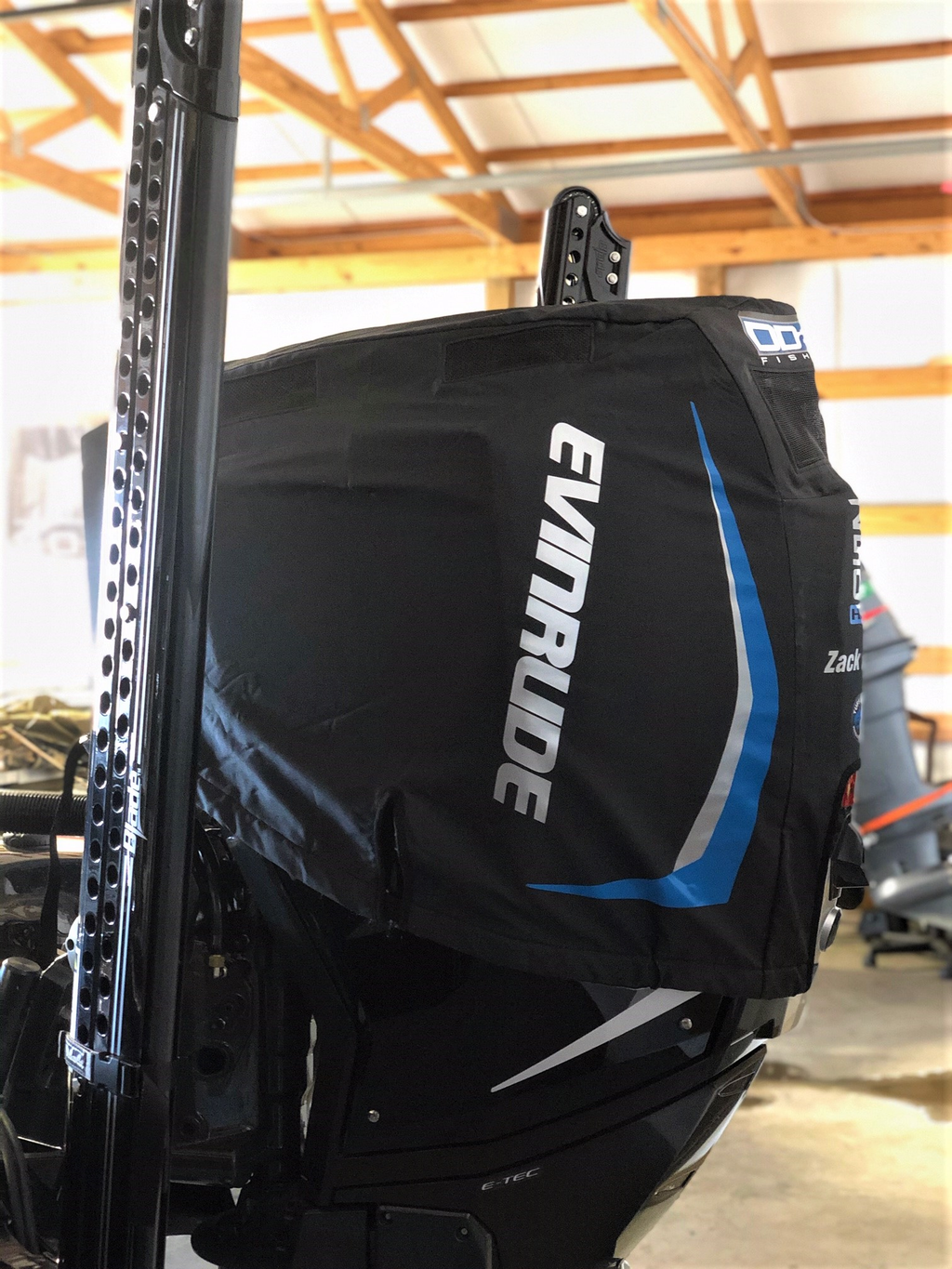 DD26 Fishing Housse moteur ventilée compatible avec Evinrude Etec G2