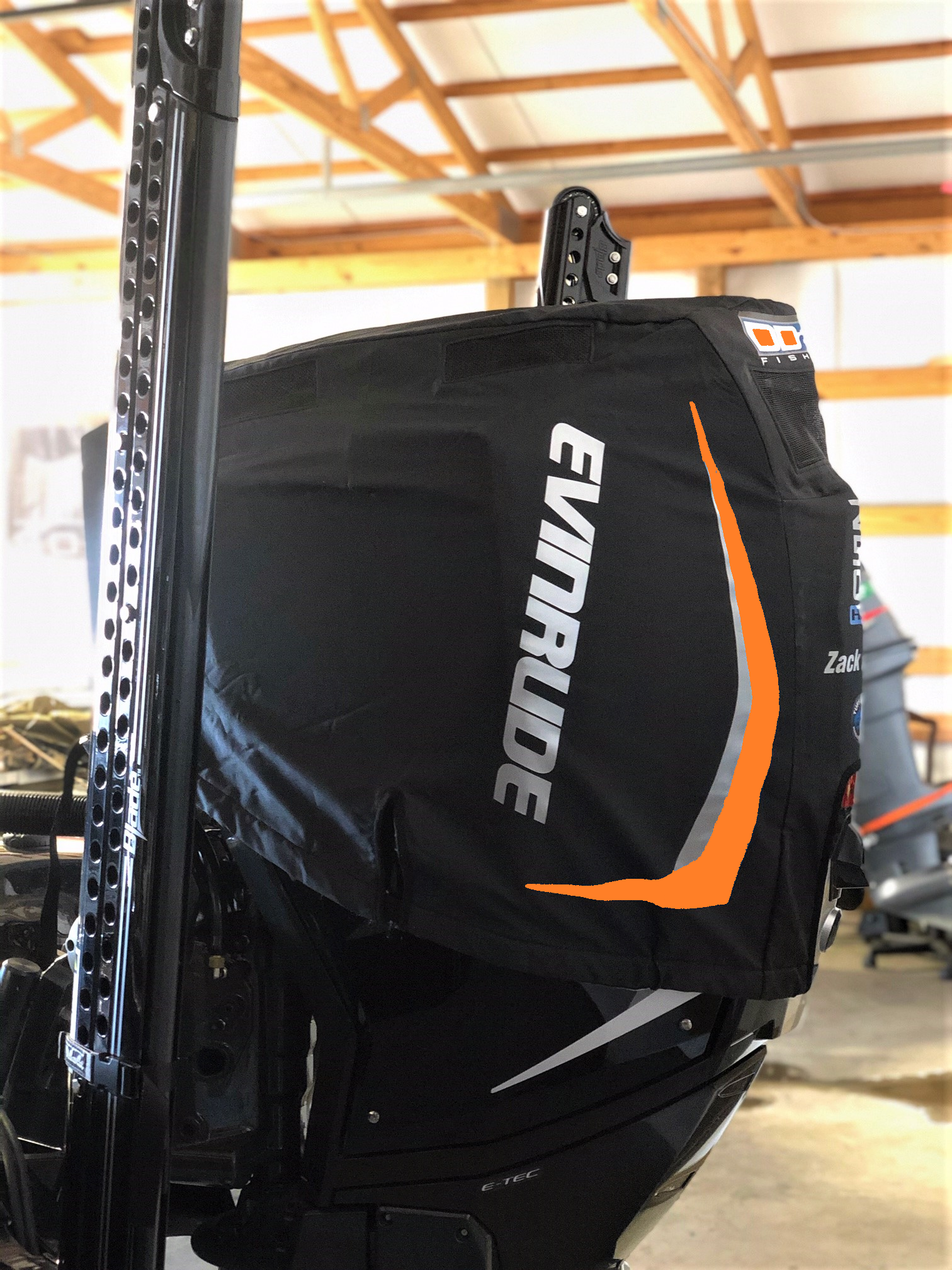 DD26 Fishing Housse moteur ventilée compatible avec Evinrude Etec G2