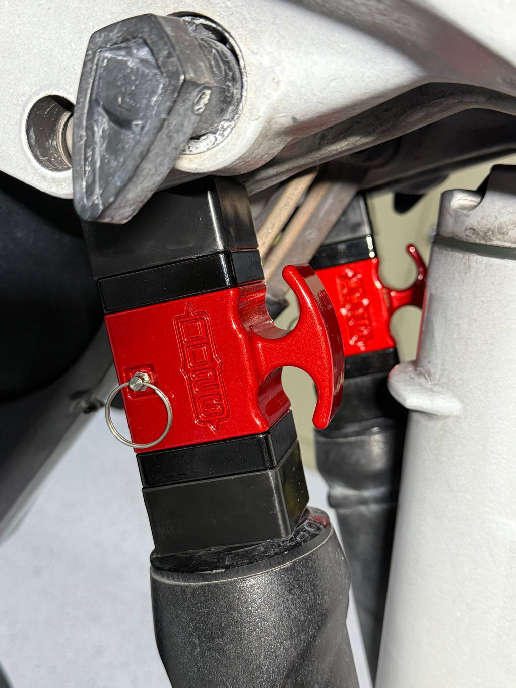 Single Ram Support moteur for mid size Yamahas, Suzukis and Dual Ram Verado's